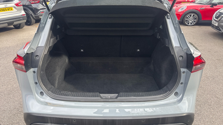 Nissan Qashqai 1.3 DiG-T MH Acenta Premium 5dr Petrol Hatchback